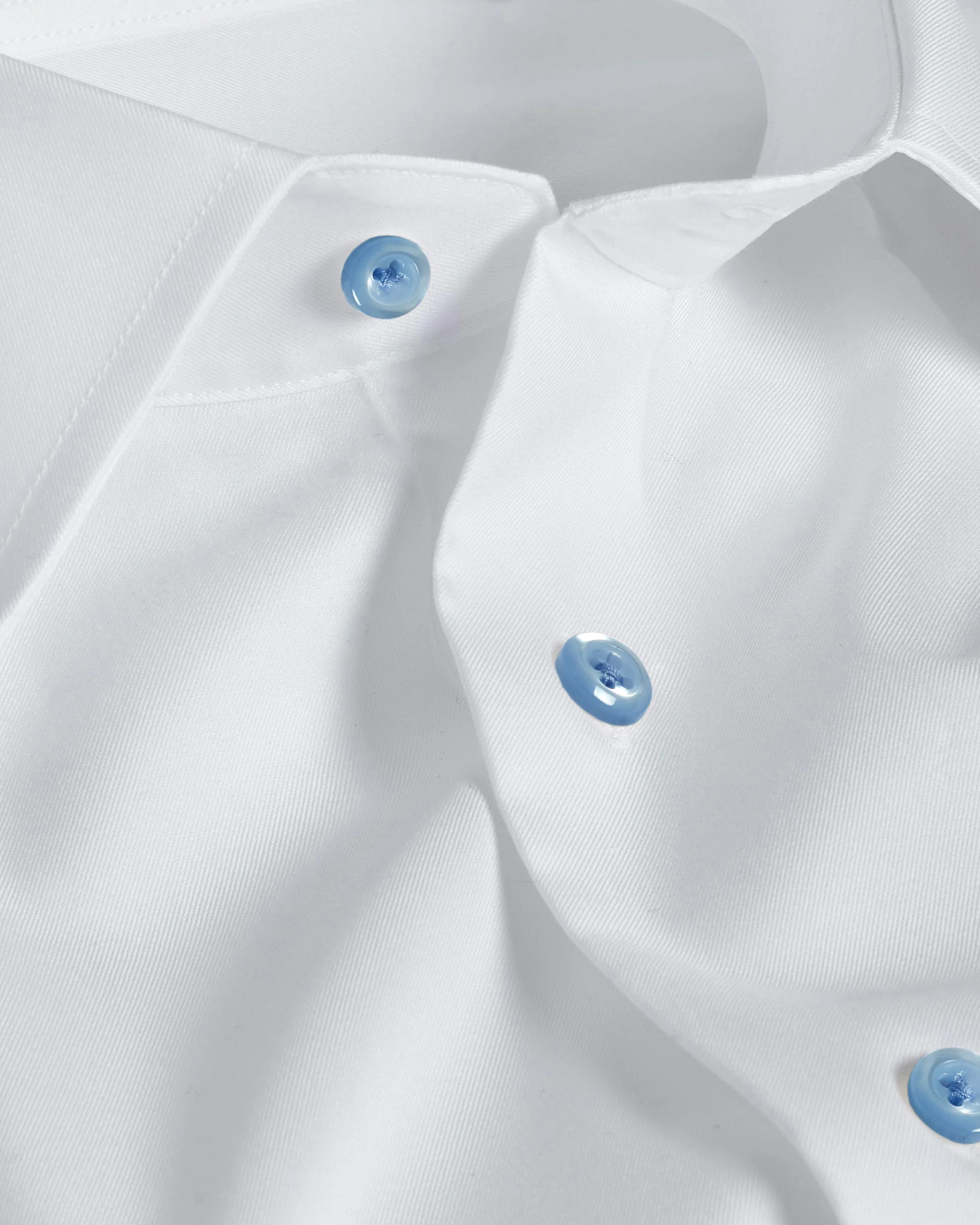 David Donahue- Dress Shirt- Super Fine Twill- Sky Buttons- Trim Fit